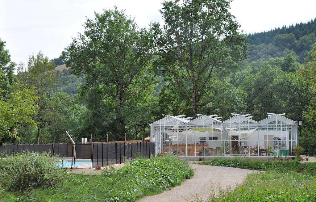 Camping Glamping Terre Rouge Hotel Villecomtal Quarto foto